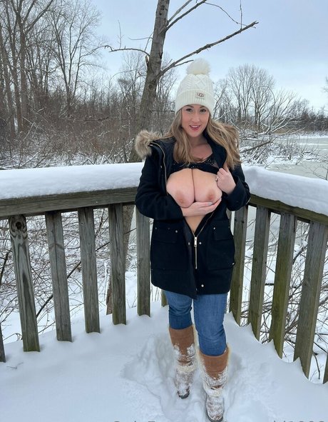 momdd1998 actrice artistique des photos