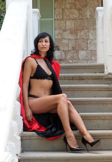 Yana Sunrise beau modèle images