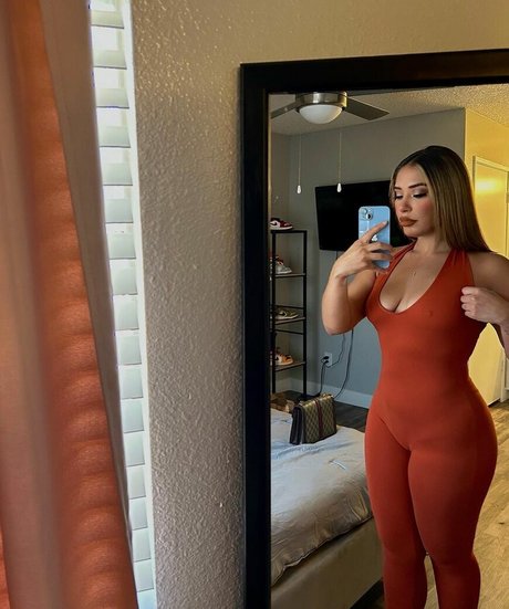 emelyelenaa jolie star du porno collection