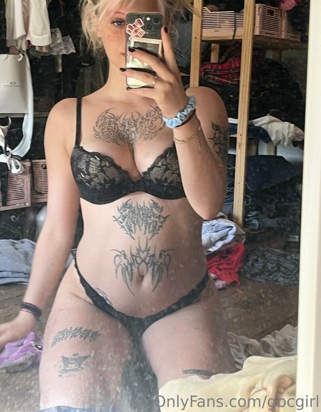 Morgane Wauquier star du porno gratuite galerie