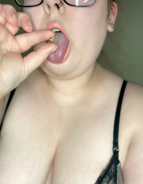 footjob uniquementfans art de haute qualité archive