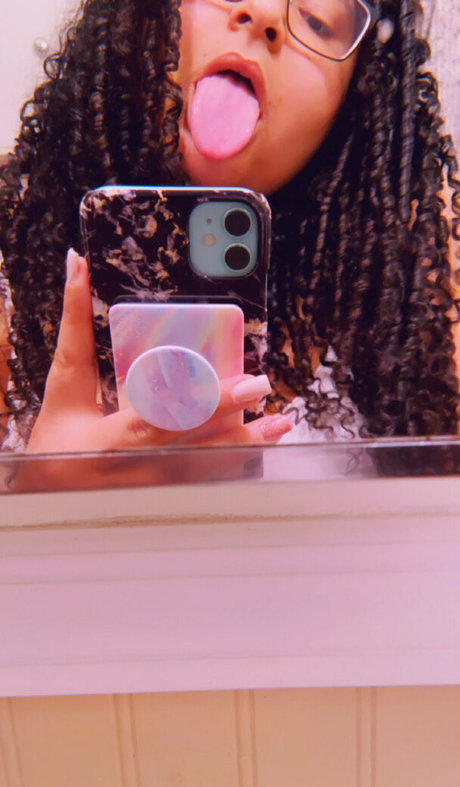 baisers lesbiens onlyfans xxx magnifique img