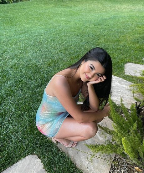 chatte giclante onlyfans parfaite haute qualité des photos