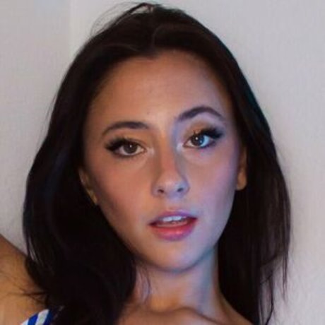 Devinevola art étoile galeries