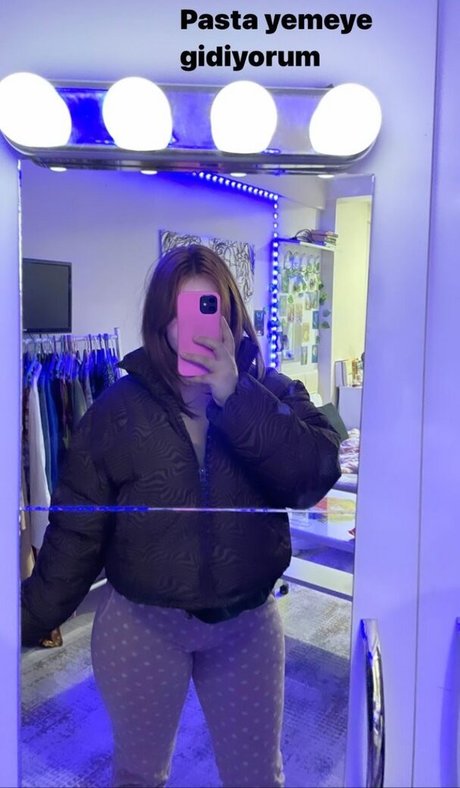 Melekwhoo actrice de sexe img