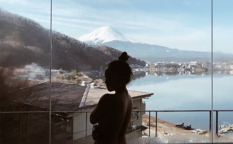 fans asiatiques de findom uniquement porno image