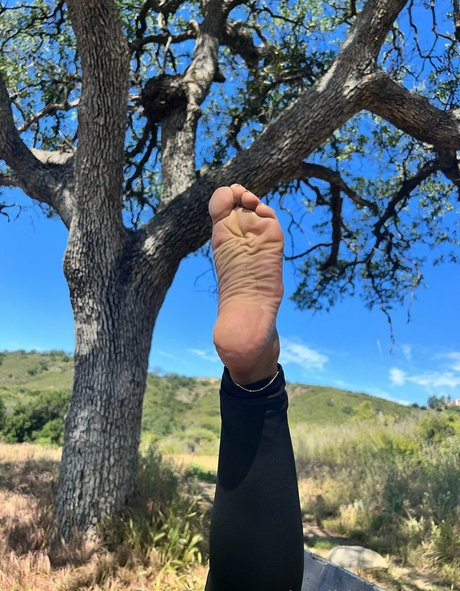 bikini ado onlyfans très chaud image