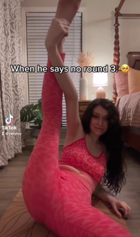 Sexy Hxy modèle exclusif photos