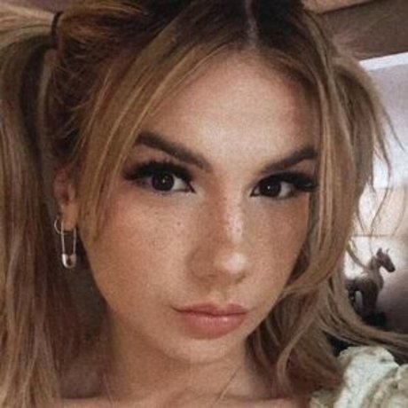 fans vérifiés uniquement nu gratuit collection