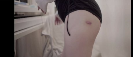 Yuwol star pornographique photo