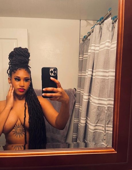 kweenbee982 nus étoiles galeries