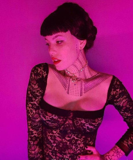 anadevinvip étoile hd photo