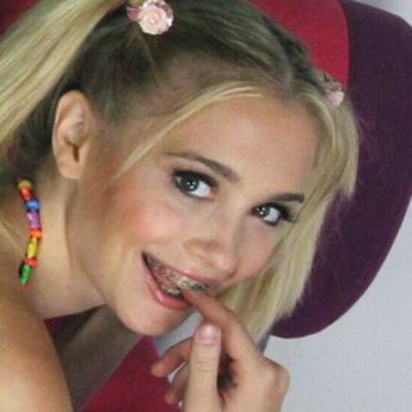 Anastasia Knight actrice libre galerie