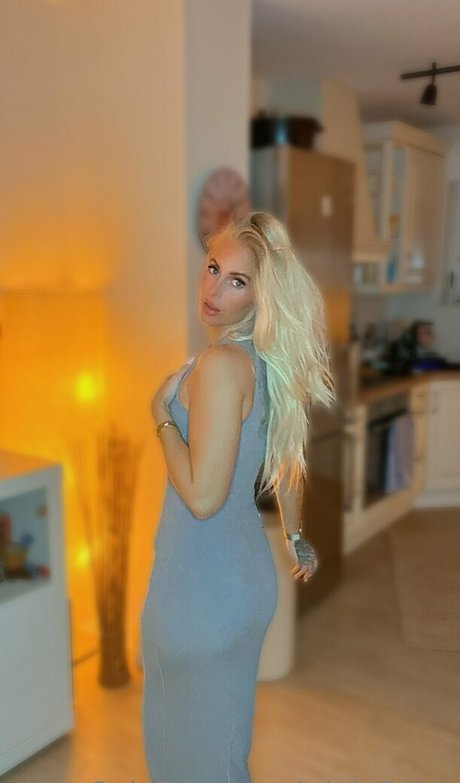 lee hart xx modèle xxx collection