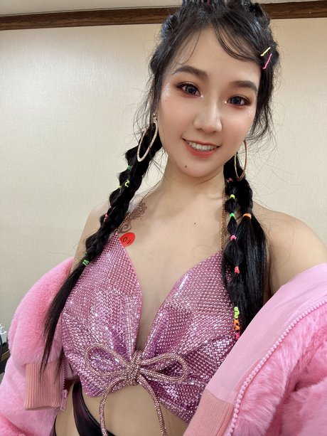 YY_ modèle joli img