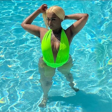 MIM1 H3NDRXX star exclusive galeries