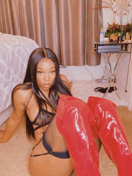 tslena2221 étoile xxx galeries