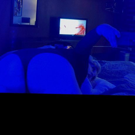 Tayl r ctavia étoile nue galerie