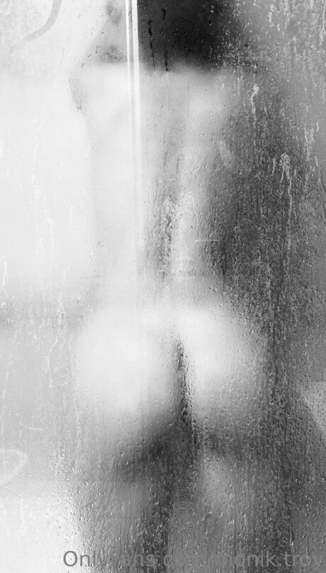 MoniK Troy étoile images