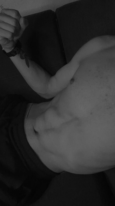 Emre mannequin archive