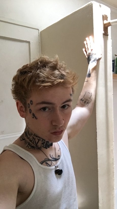 PrettyDelinquents actrice adulte photo