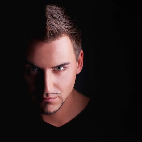 Oleksandr star du porno gratuite photos