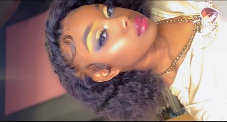 Hunty Redd_ actrice adulte photos