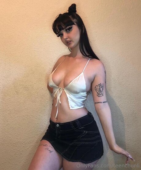 _Chun Li 18 yO Cosplay_ modèles nus galerie