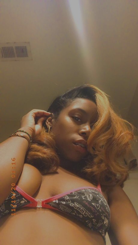 Shannice Rose modèle exclusif image