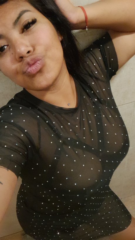 Luliii modèle de sexe des photos