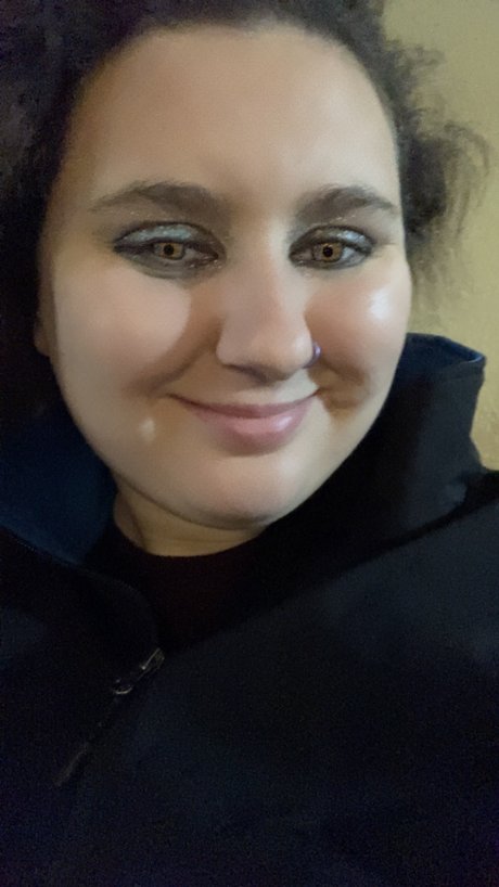 Haley Roberts étoile xxx img