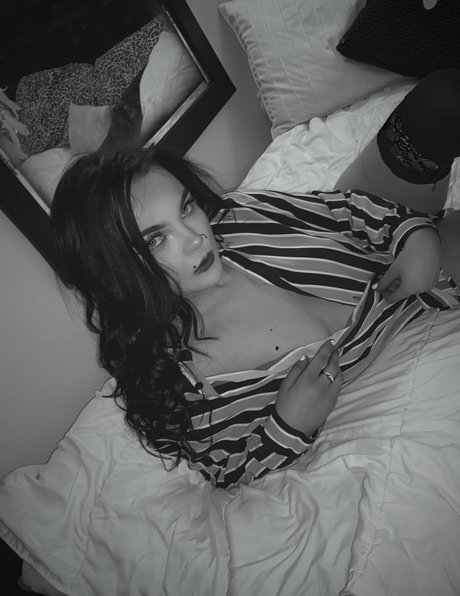 Peach Paterson modèle porno img