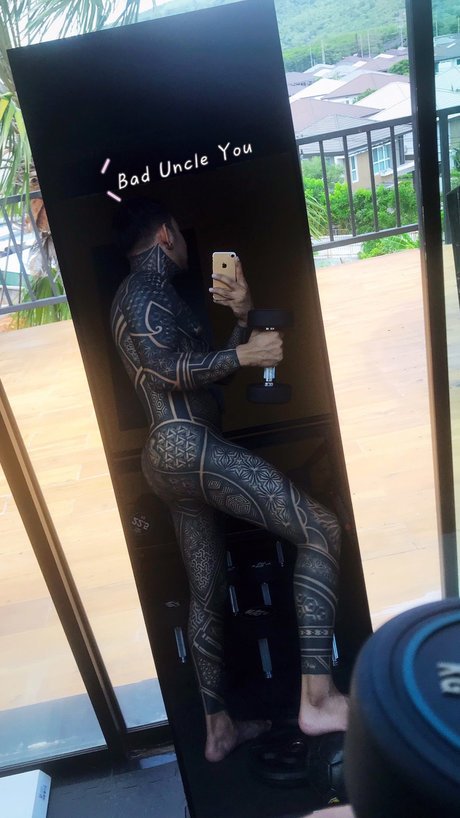 Bad Uncle You actrice érotique archive