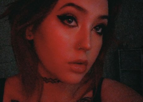 MK Miller star du porno érotique image