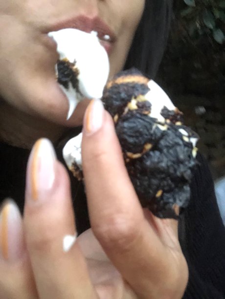 Manicured and fed modèle artistique images