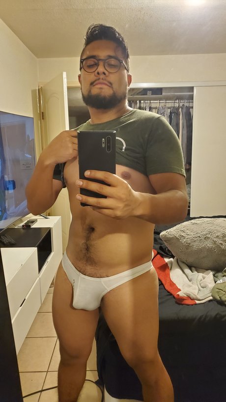 YaikO xxx étoile galeries