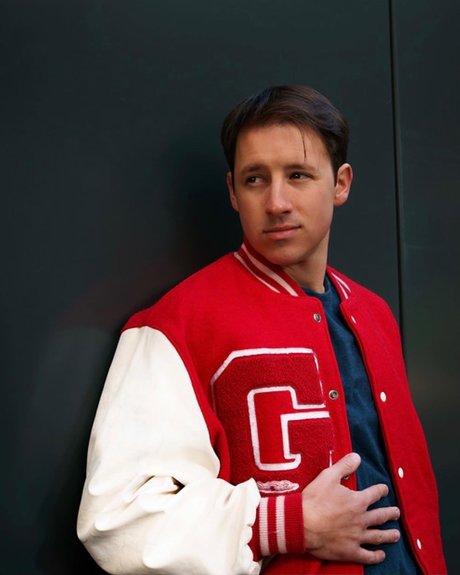 chaton potelé uniquementfans sexy érotique image