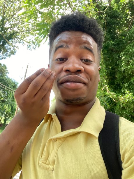 Aqua Mond modèle porno photos