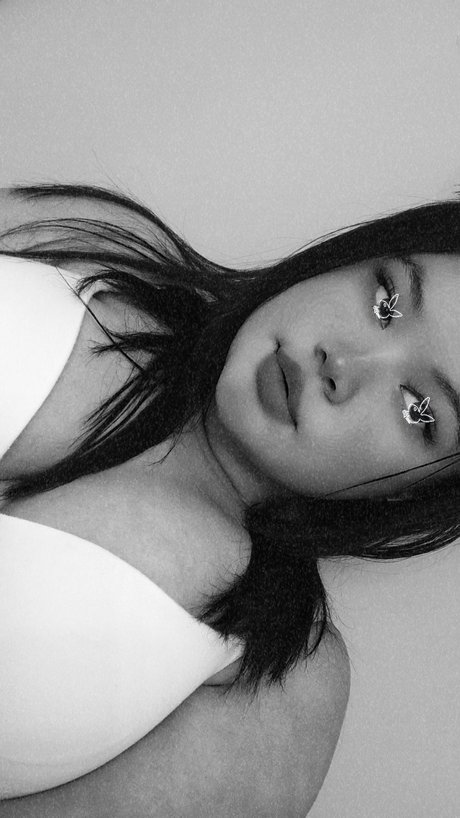 OnlyanitaVE modèle porno images