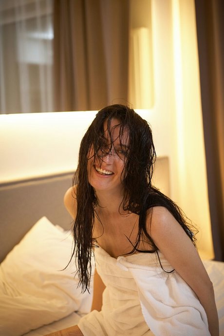 Ginna Nimfa Mannay étoile xxx images