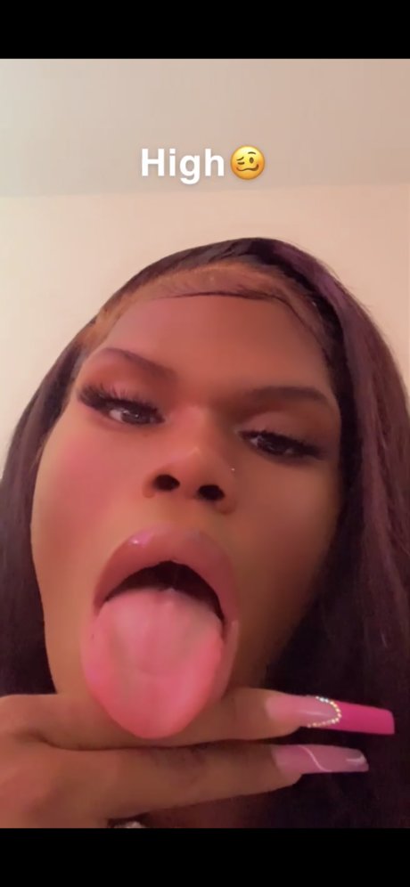 Tiana Marie star du porno érotique galerie