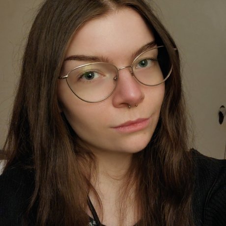 Quistinie étoile nue photos