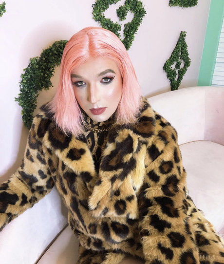 Melody Monroe star pornographique photo