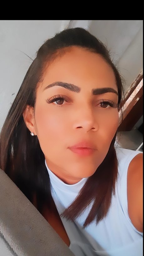 Marrlly Dyamante_ actrice libre image