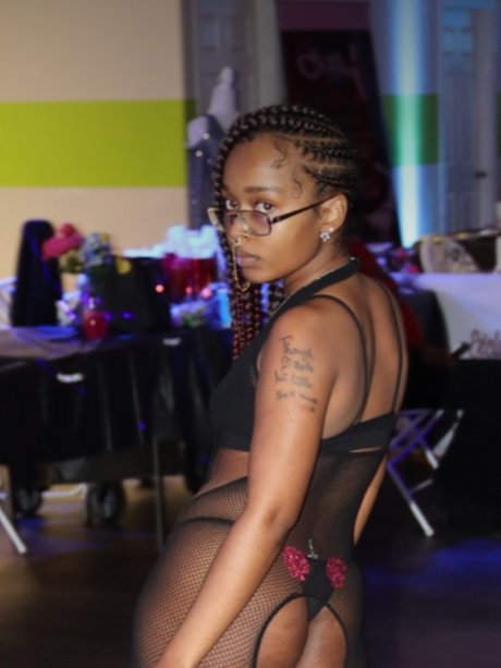 Sexy Caramel_ xxx étoile archive