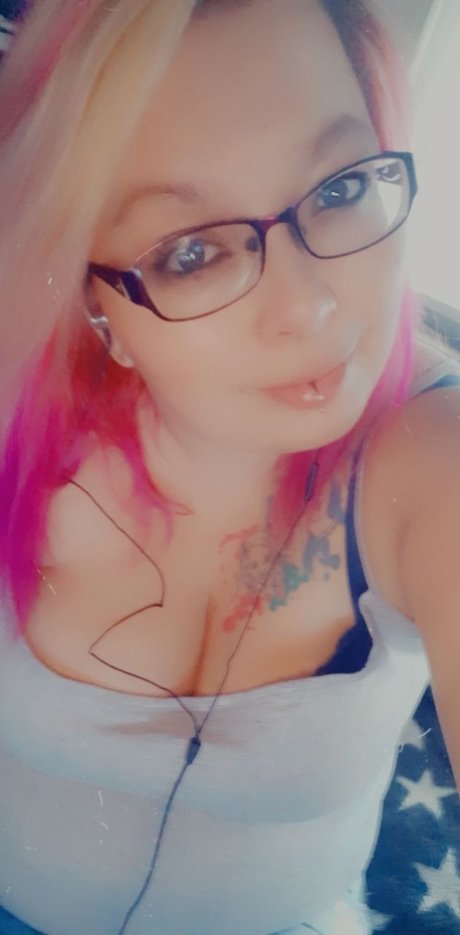 Roxzy actrice de nus galerie