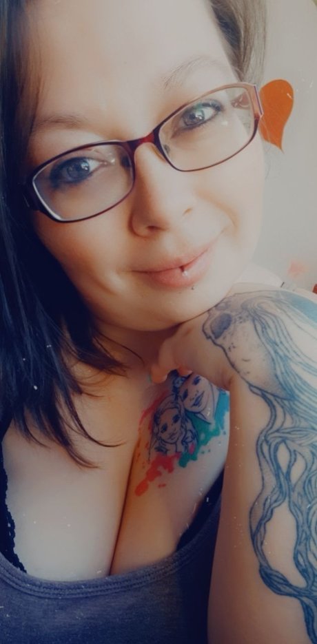 Roxzy jolie star du porno photos