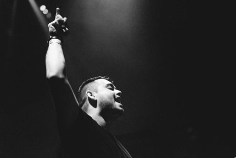 trio à gros seins onlyfans pornographique nu img