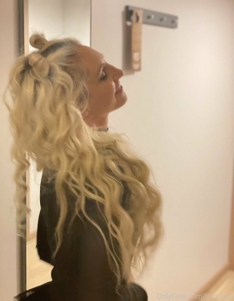 Bonniebi star du porno chaude galerie