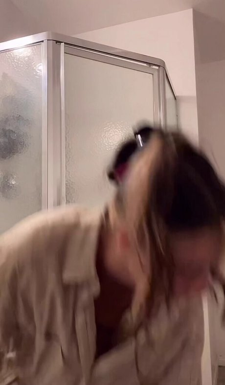 bébé mignon onlyfans chaud en haute qualité image